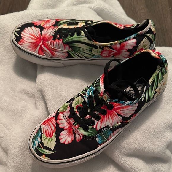 Vans Shoes - Vans Women's Black Floral Canvas Sneakers